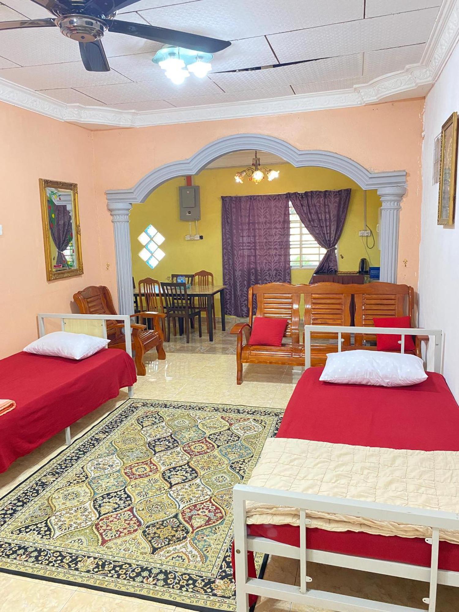 Teratak Tiga Homestay Padang Besar Kaki Bukit Экстерьер фото