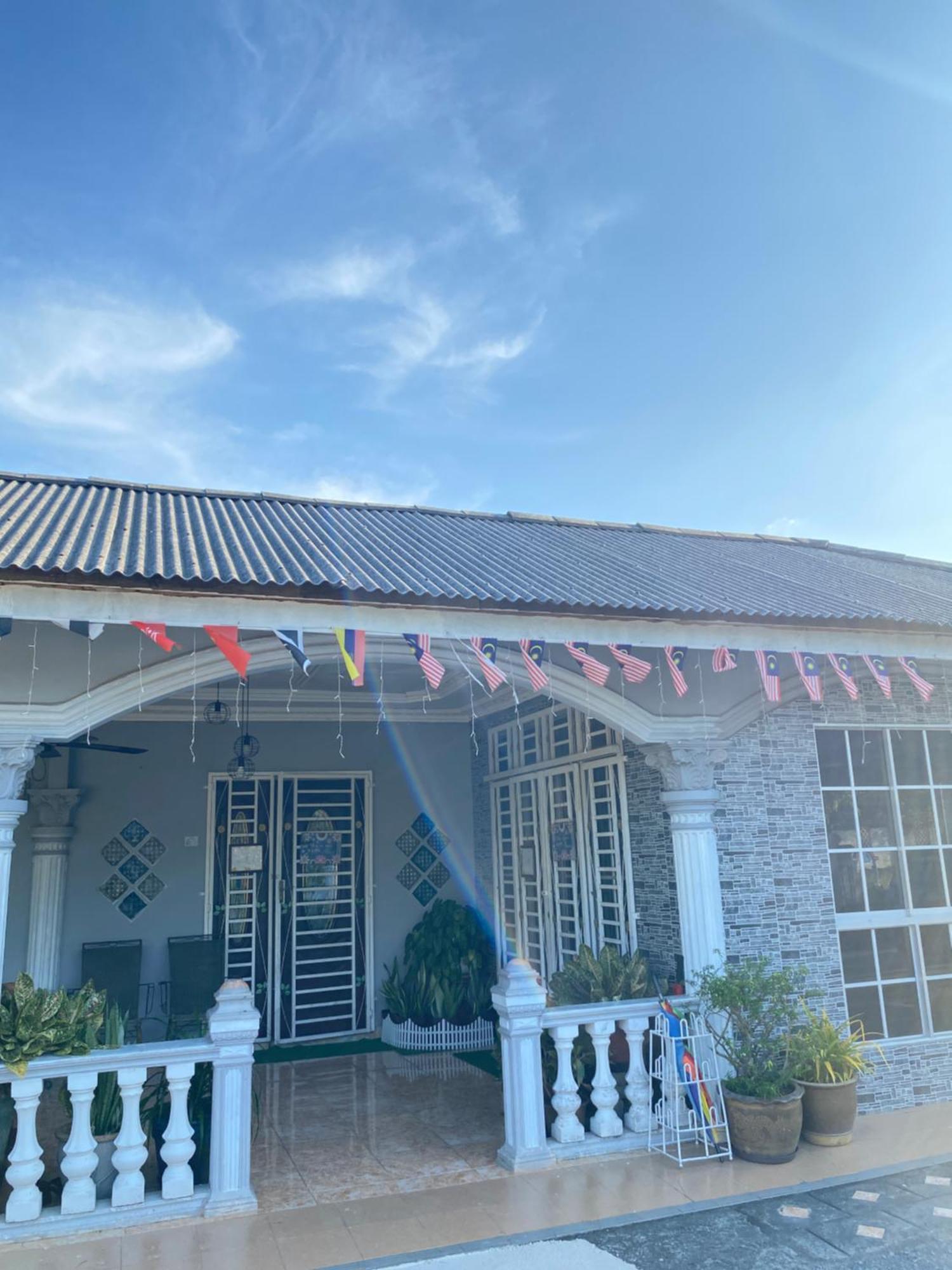 Teratak Tiga Homestay Padang Besar Kaki Bukit Экстерьер фото